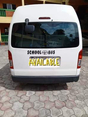 A picture of FIRST BODY TOYOTA HIACE BUS HUMMER 2............ EVERYTHING WORKING PERFECTLY