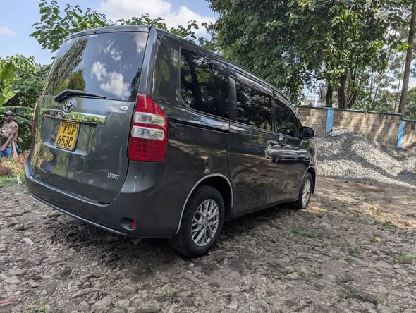 used toyota noah