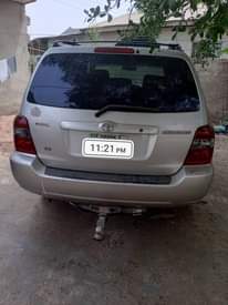 A picture of 2006 Toyota Highlander Registered 3rows neatly used valid papers