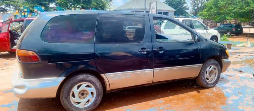 A picture of TOYOTA SIENNA FIRSTBODY Dm or Call 07063306085 Price 1 6m