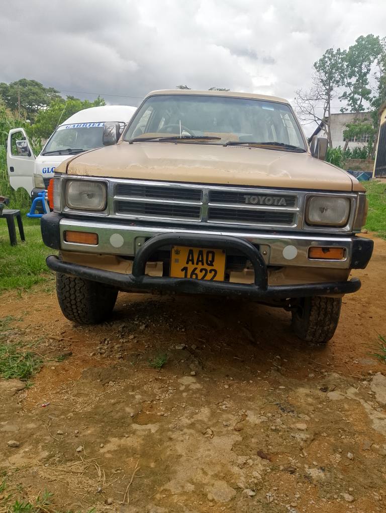 used toyota hilux