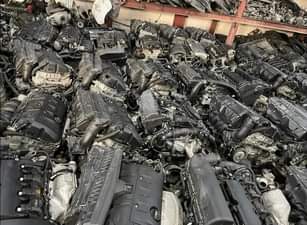 A picture of Used and new engine gearbox compressor spare parts with reasonable