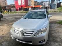 A picture of Sharp 2009 Toyota Muscle XLE FULL OPTION Neatly Used Directly