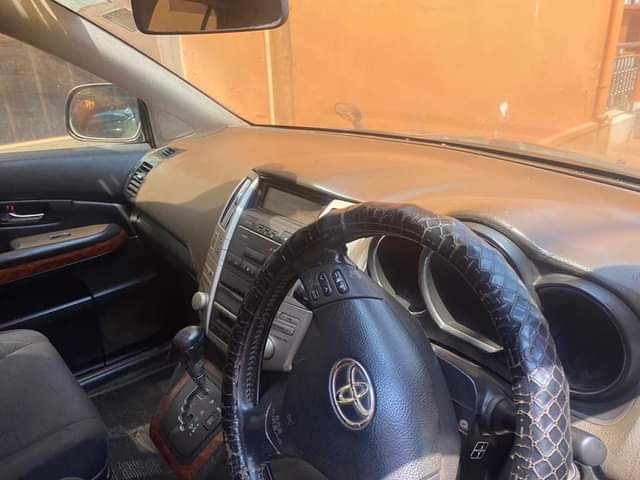 A picture of Harrier 2004 model 2.4cc very good engine for sale at
