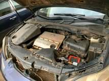 A picture of 2004 model RX 330 Ac has likage Gear ENGINE but