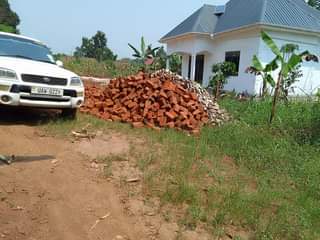 A picture of DEAL YABUSUBUZU Plots on quick sale Installments allowed Bombo kiyana