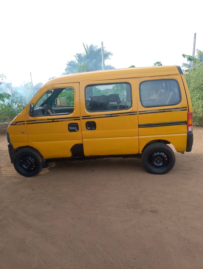 A picture of Mini bus