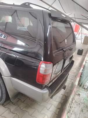 A picture of 2002 Toyota 4Runner