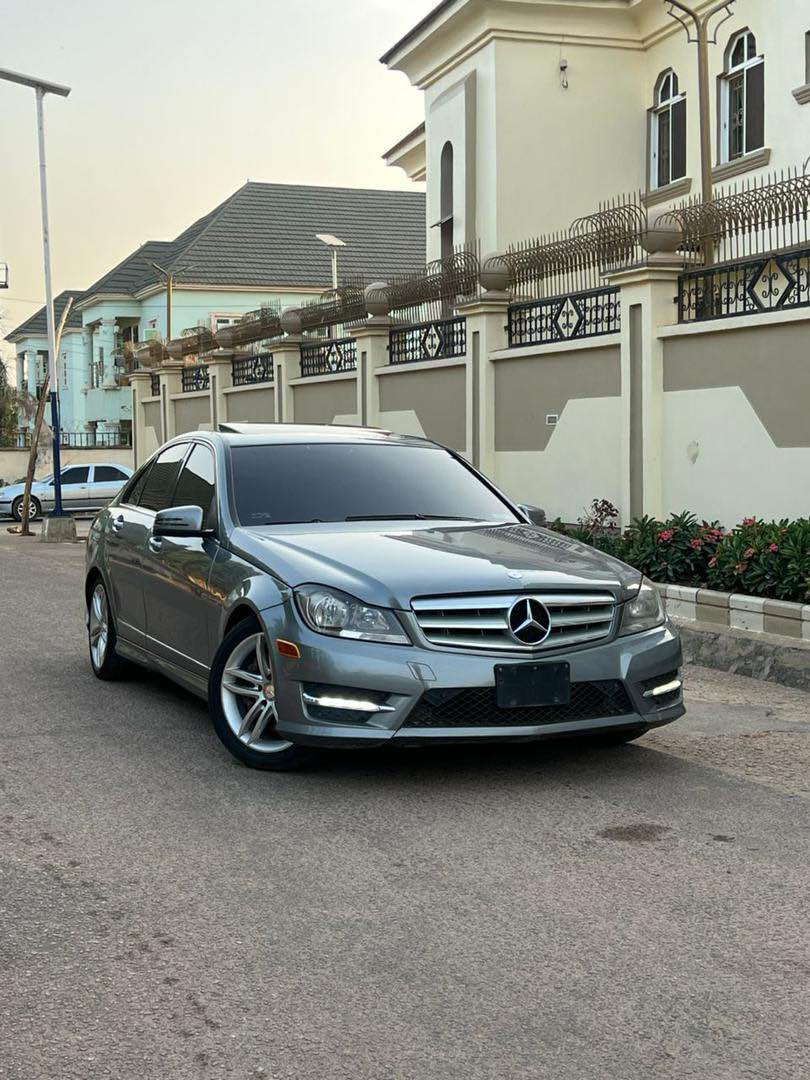 A picture of Few months used Mercedes Benz c300 2013 model 11 2m