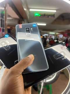 A picture of Samsung Galaxy S9 and S9