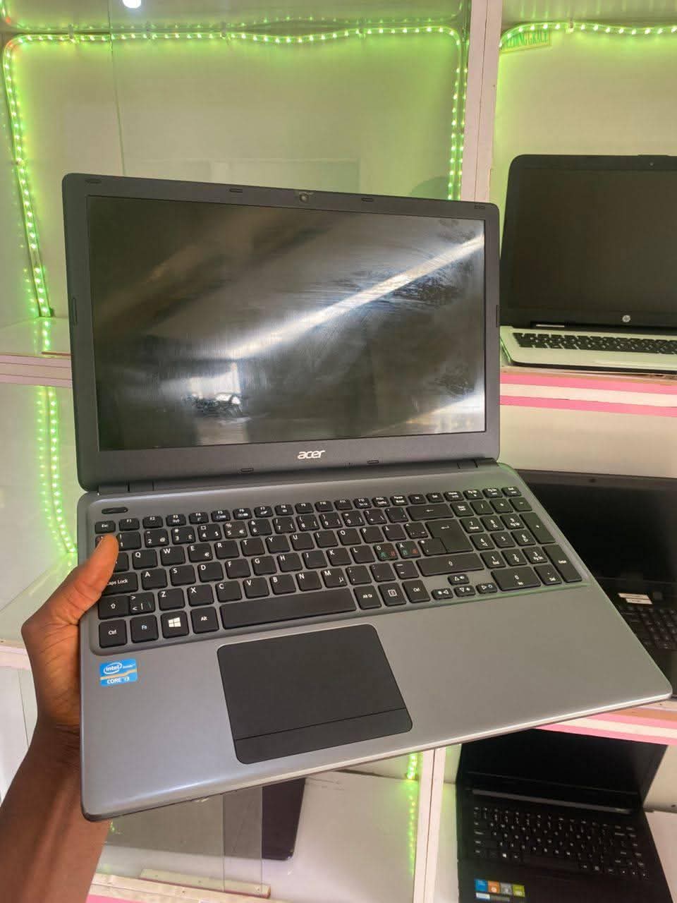 A picture of Accer Quad core Core i3 4gb of Ram 320gb of