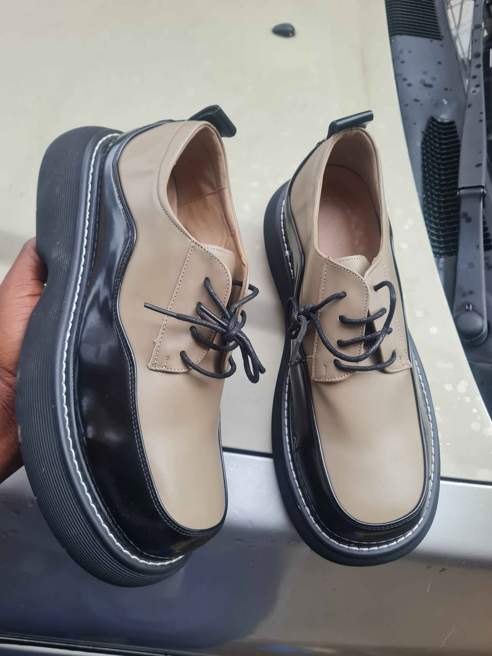 A picture of Men classic fashionable corporate shoe size 44 and 45 is