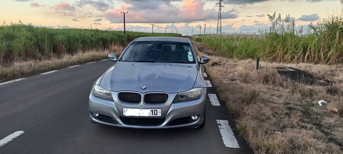 bmw 320i