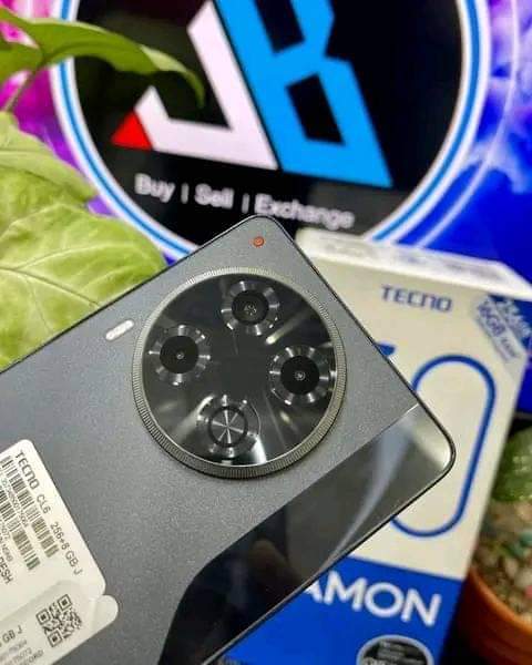 A picture of New Tecno camon 30 on promotion