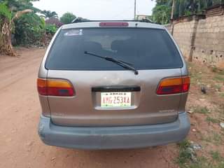A picture of Toyota sienna