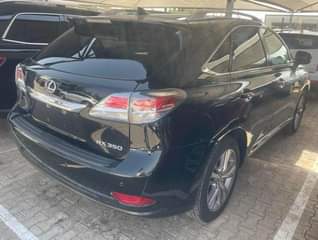 A picture of LEXUS RX 350