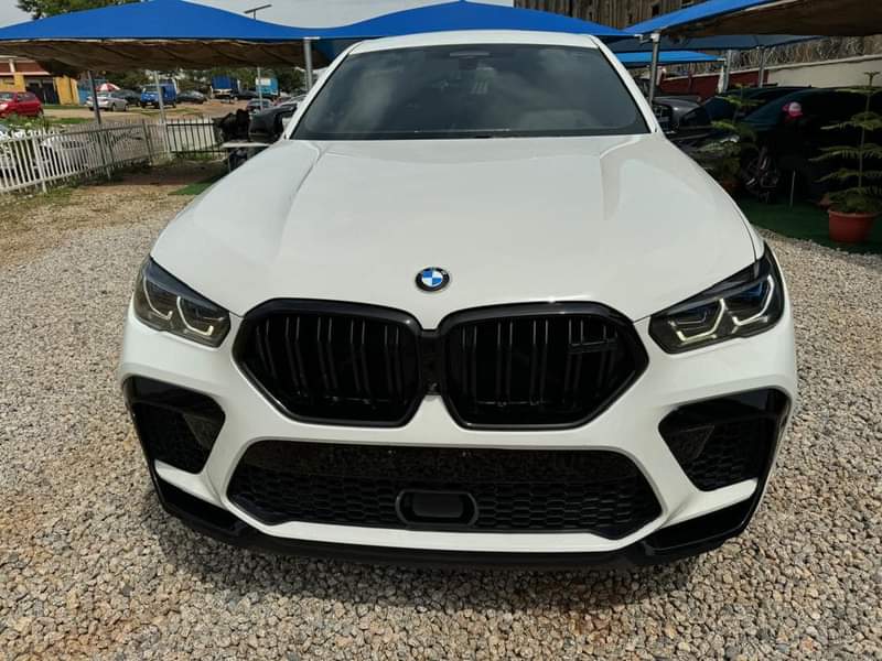 A picture of 2022 BMW X6 Foreign 194M ABUJA DEAL 08132662602