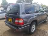 A picture of TOYOTA LANDCRUISER VX