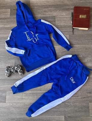 A picture of Track suit