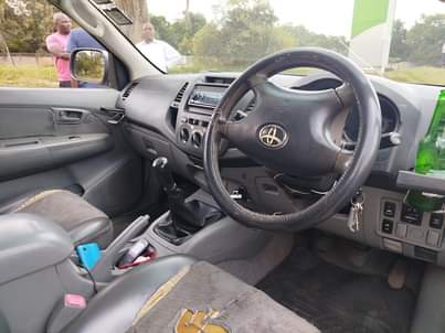 used toyota hilux