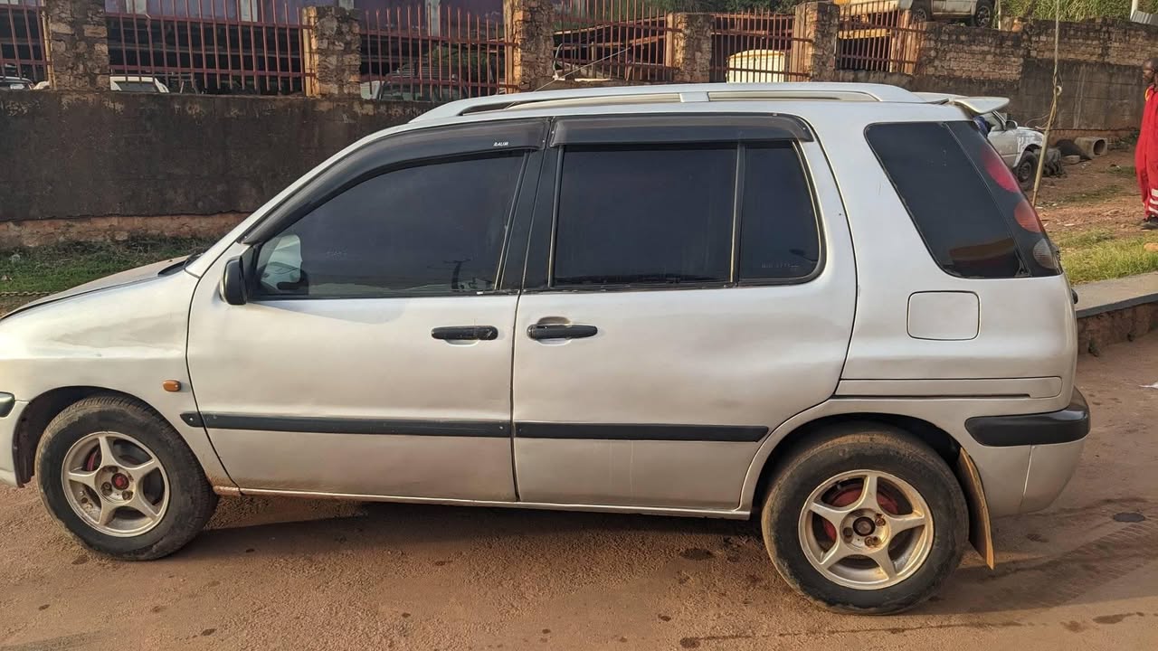 A picture of Toyota Raum