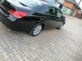 A picture of Toyota avalon 2008