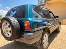 A picture of RAV4 0701057114 9 500 000 slightly negotiable