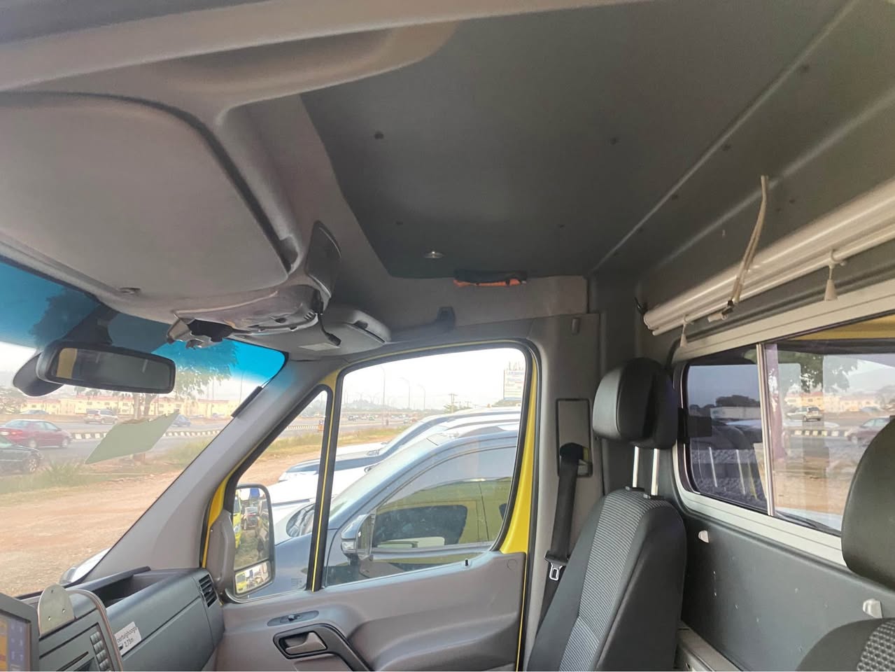 A picture of Mercedes Benz sprinter