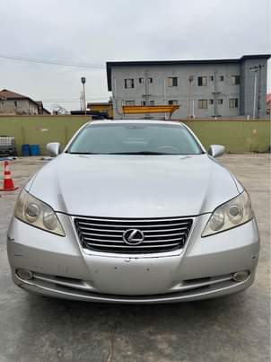 lexus