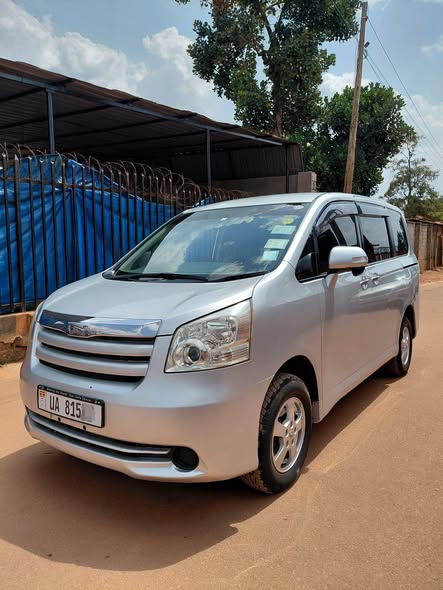 used toyota noah