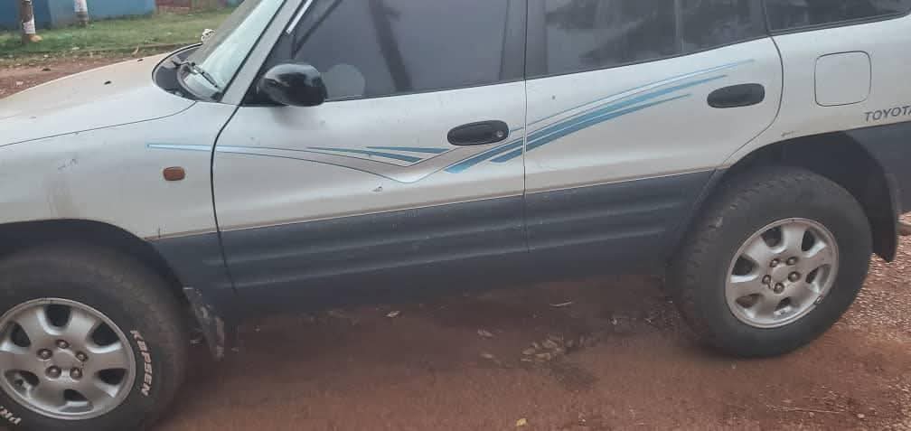 A picture of Toyota rav4