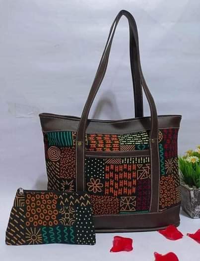 A picture of Leather tote bags