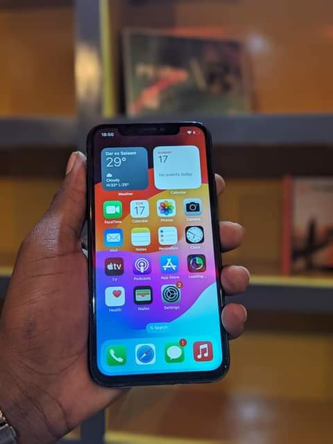 A picture of I phone 11 pro