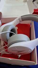 A picture of Motorola Headphones OG