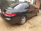 A picture of Honda Accord 2004