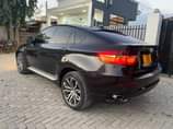 A picture of BMW x6