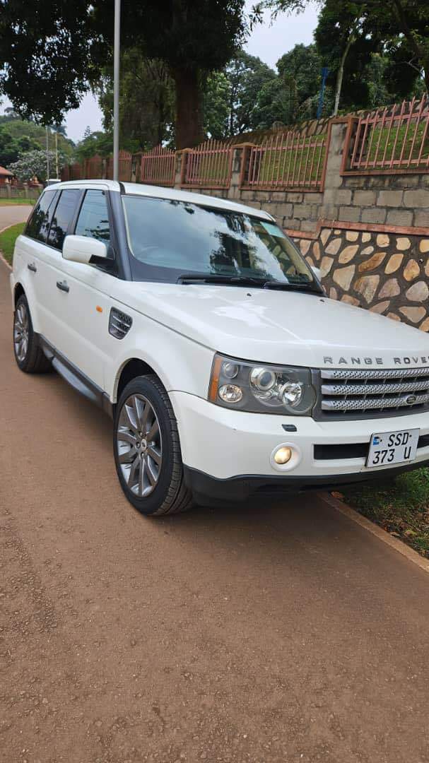 A picture of Range Rover sport Petro 45m