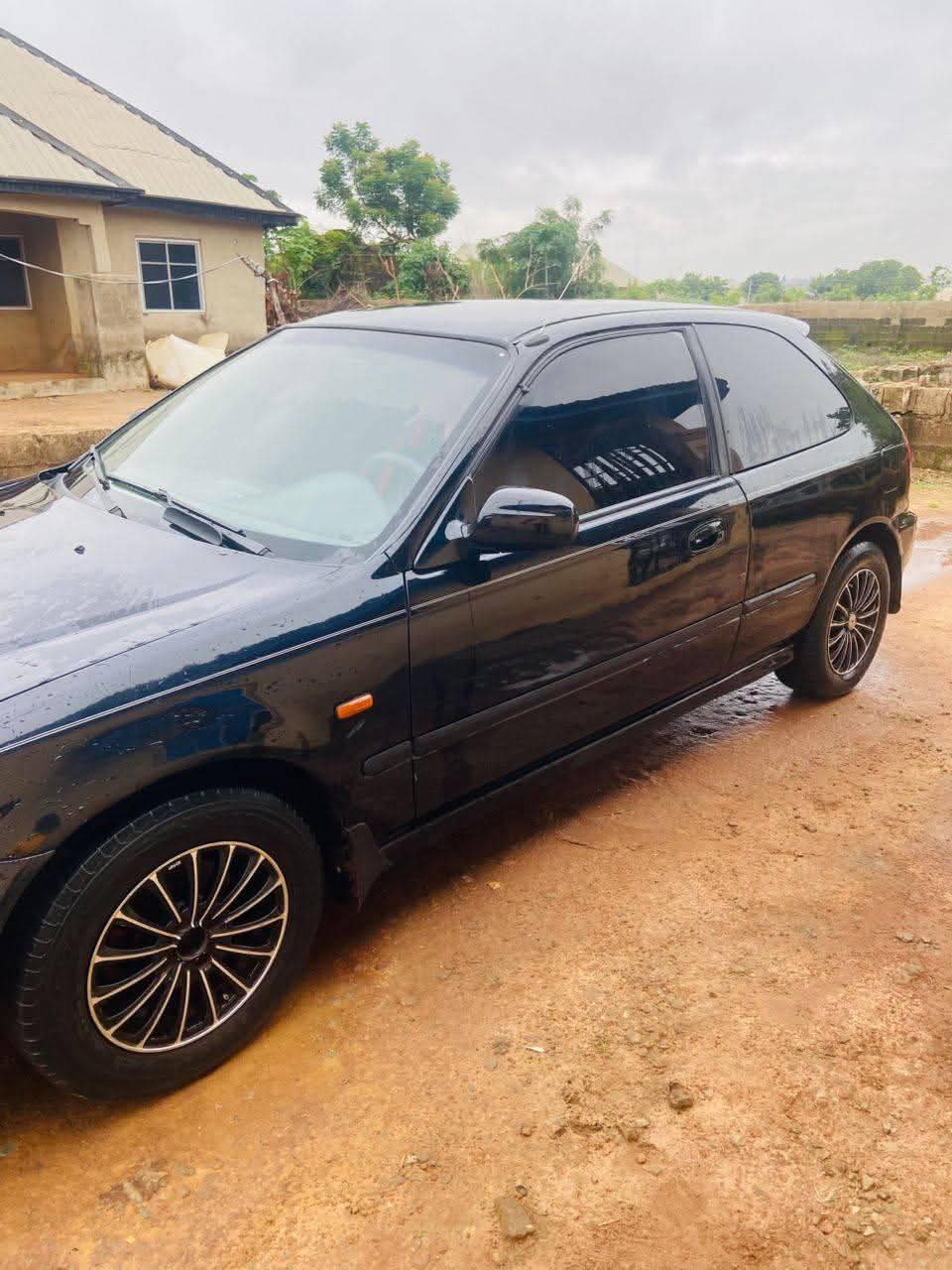 A picture of 2000 Honda civic