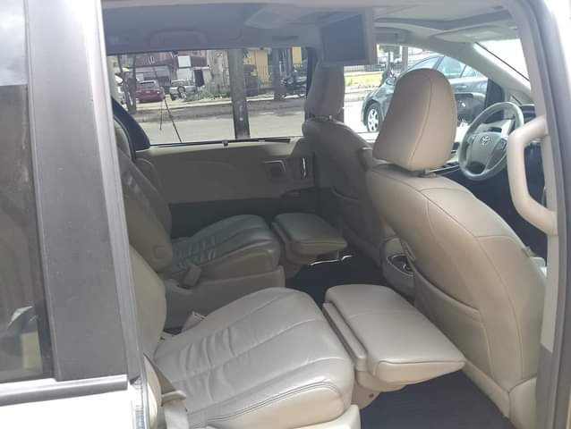 A picture of 2012 Toyota sienna Price 18m Location Amuwo odofin Lagos 08104035257