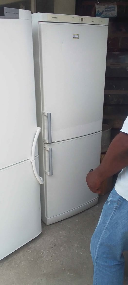 A picture of Fridges