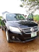 A picture of Volkswagen Tiguan 2011