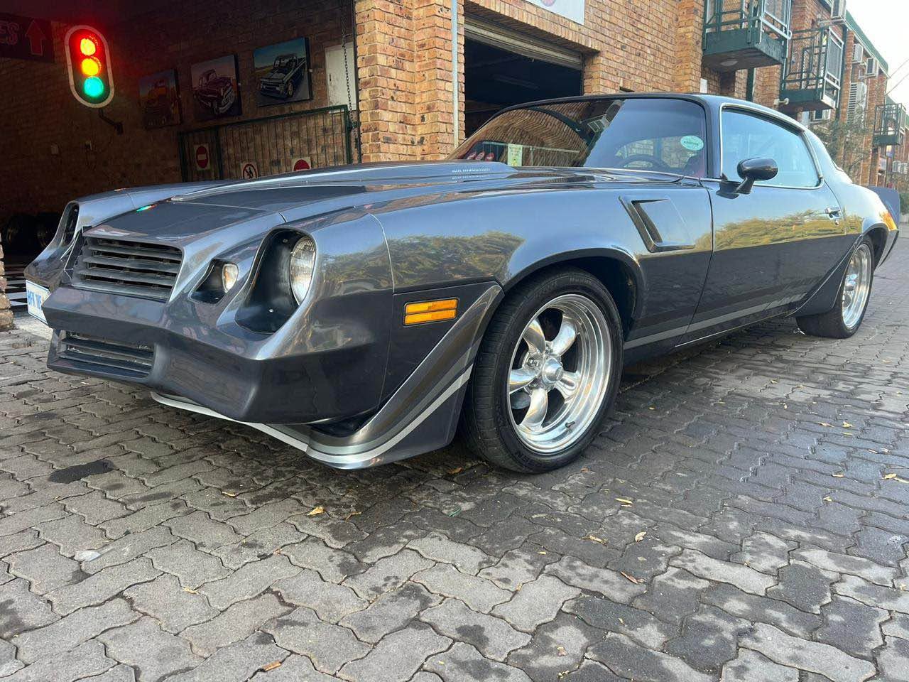 v8 cars