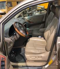 A picture of Lexus RX 300 2002