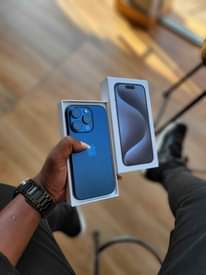 A picture of TUNAUZA NA KUKOPESHA SIMU AINA YA iPHONE