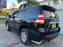 A picture of TOYOTA PRADO 150