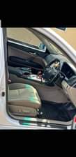 A picture of Toyota mark x on sale 18m ugx