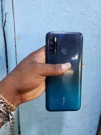 A picture of TECNO SPARK 5 AIR 32GB 4G NETWORK SIM BAD IPO