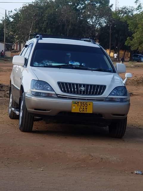 A picture of Toyota Harrier No C