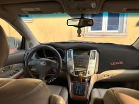 A picture of LEXUS RX330 YEAR 2005