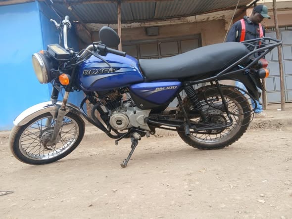 bajaj boxer